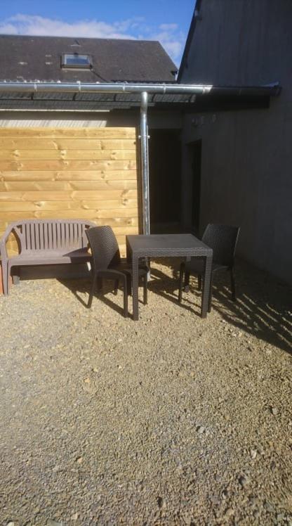 Gites De L'Archange Courtils Bagian luar foto